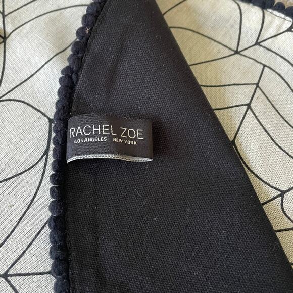 Rachel Zoe Halloween Spider Web with Beaded Spider Placemats 15in Set of 4 NEW - Picture 9 of 10